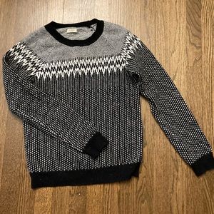 Women’s sweater